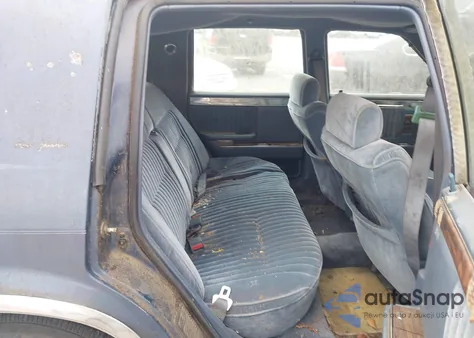 1989 Chrysler New Yorker C-Body z USA, uszkodzony, nr VIN 1C3BC4632KD573698